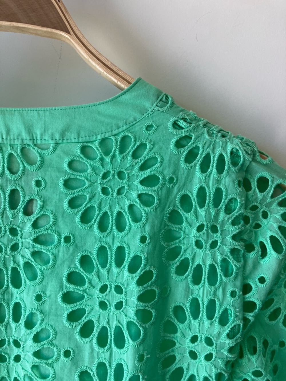 LILLY PULITZER BEKAH Resort Wear Patina Green Eyelet Dress with Pom Poms Size XS - Picture 7 of 9